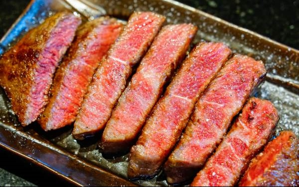 高雄美食「碳佐麻里日式燒肉(高美店)」Blog遊記的精采圖片