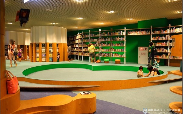 「高雄市立圖書館總館」Blog遊記的精采圖片